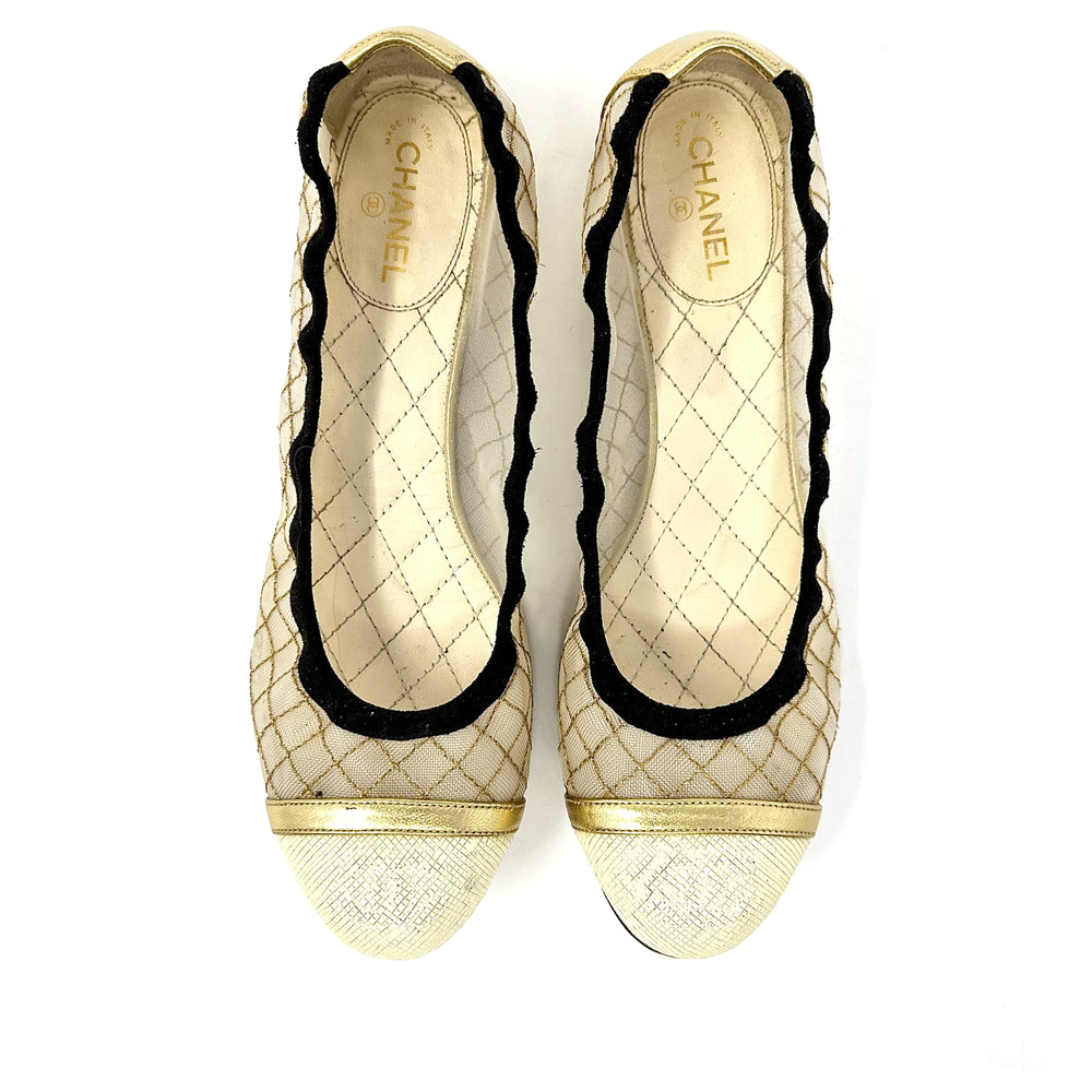 Chanel CC Logo Ballet Flats White Gold Two Tone Quilted Cap Toe Shoes EU 37.5